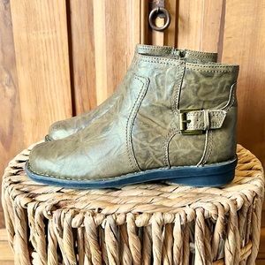 Clarks Bendables Nikki Star Green Ankle Boots Size 6